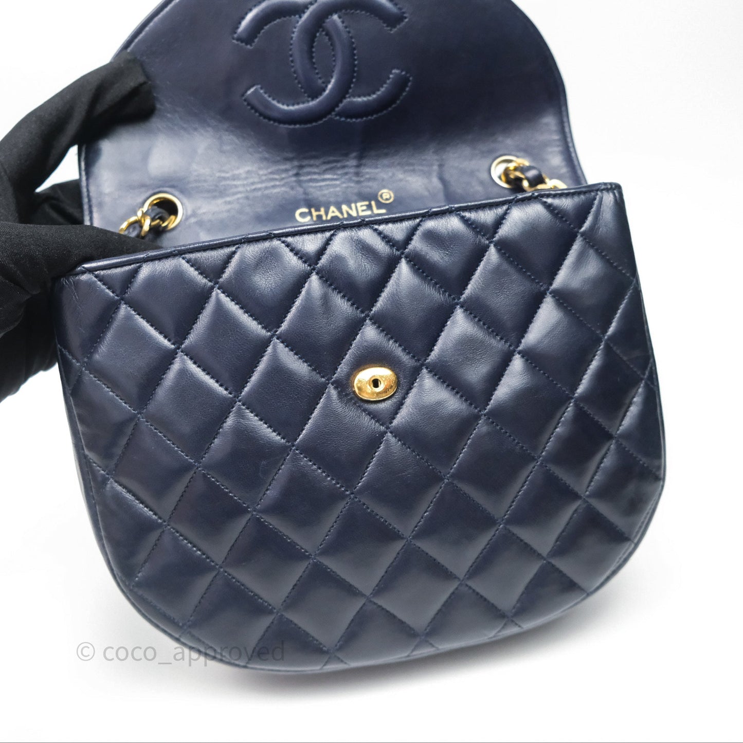 Chanel Vintage Flap Bag Quilted Navy Lambskin Gold Hardware