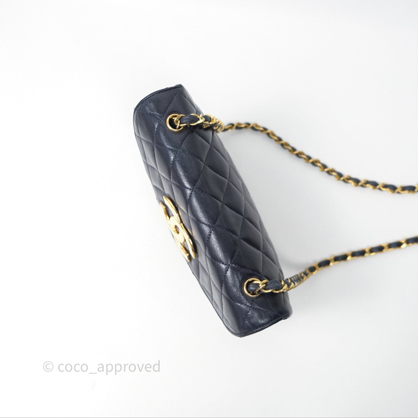 Chanel Vintage Flap Bag Quilted Navy Lambskin Gold Hardware