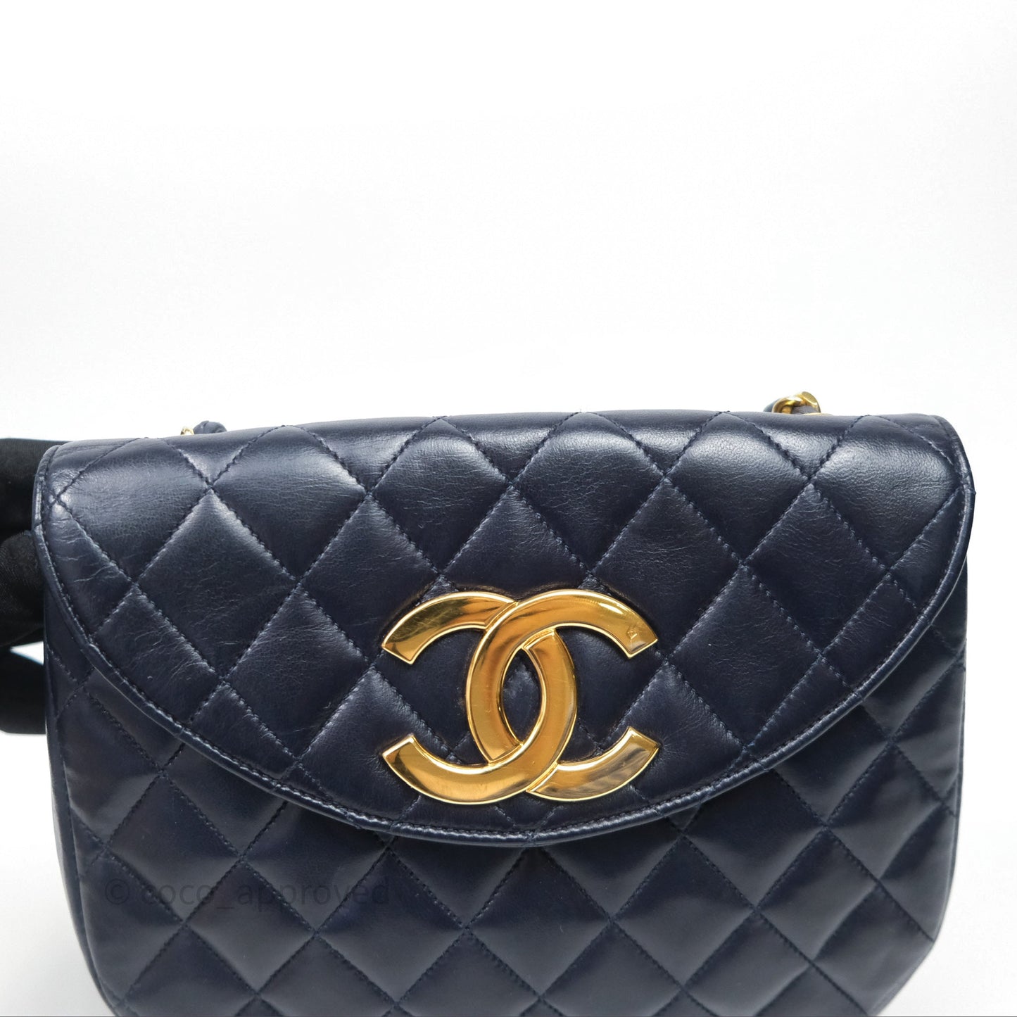 Chanel Vintage Flap Bag Quilted Navy Lambskin Gold Hardware