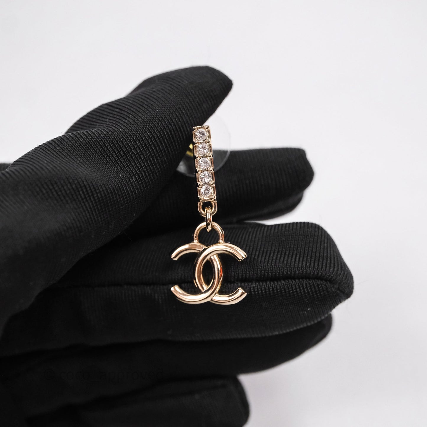 Chanel CC Crystals Drop Earrings Gold Tone 24V