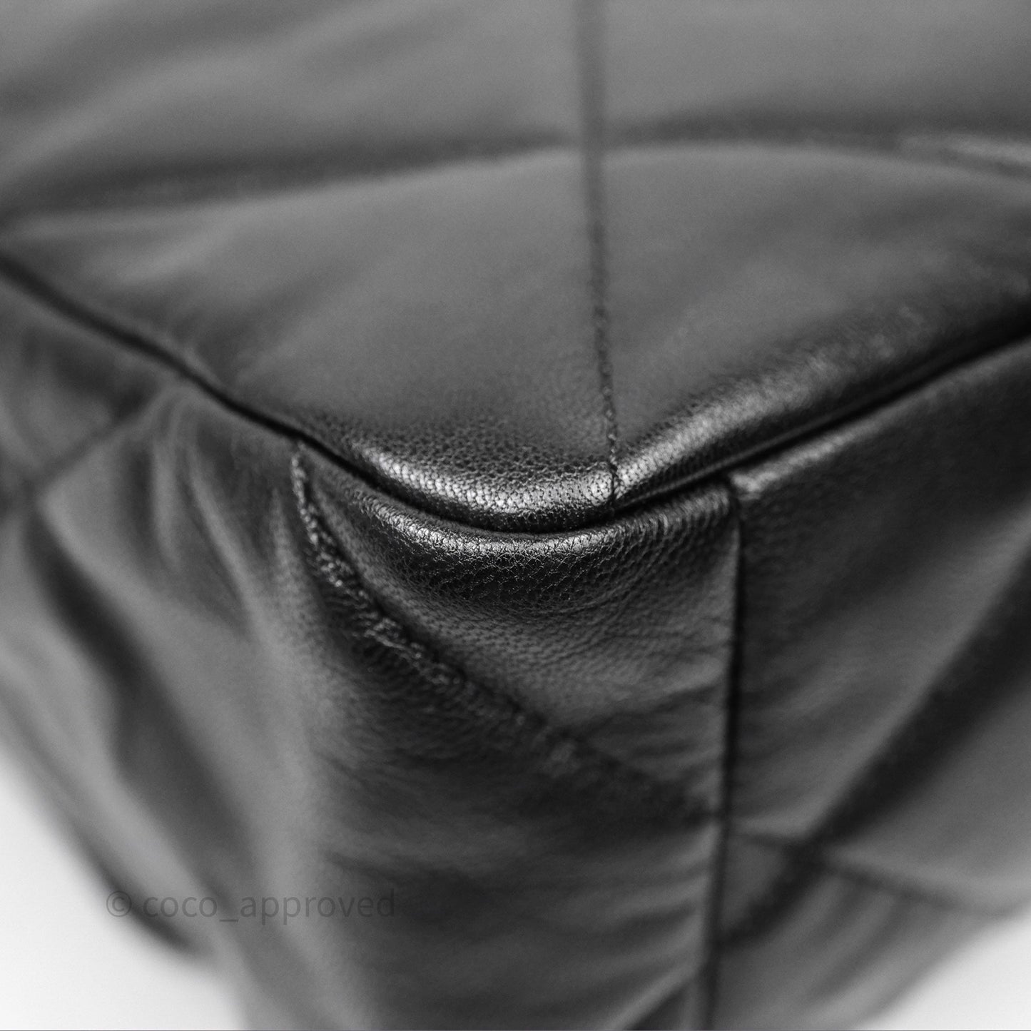 Chanel 19 Medium Black Mixed Hardware