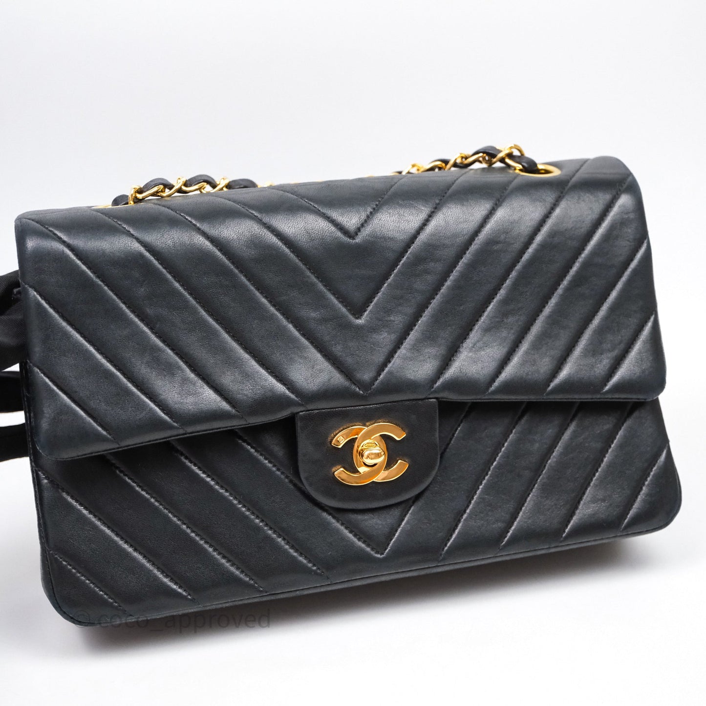 Chanel Vintage Medium Classic Flap Chevron Black Lambskin 24K Gold Hardware