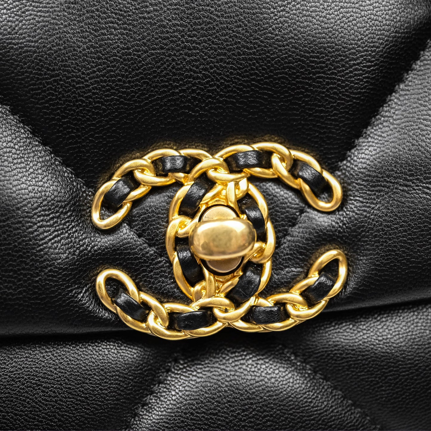 Chanel 19 Medium Black Mixed Hardware