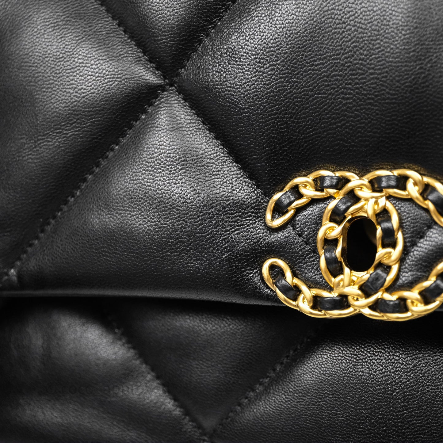 Chanel 19 Medium Black Mixed Hardware
