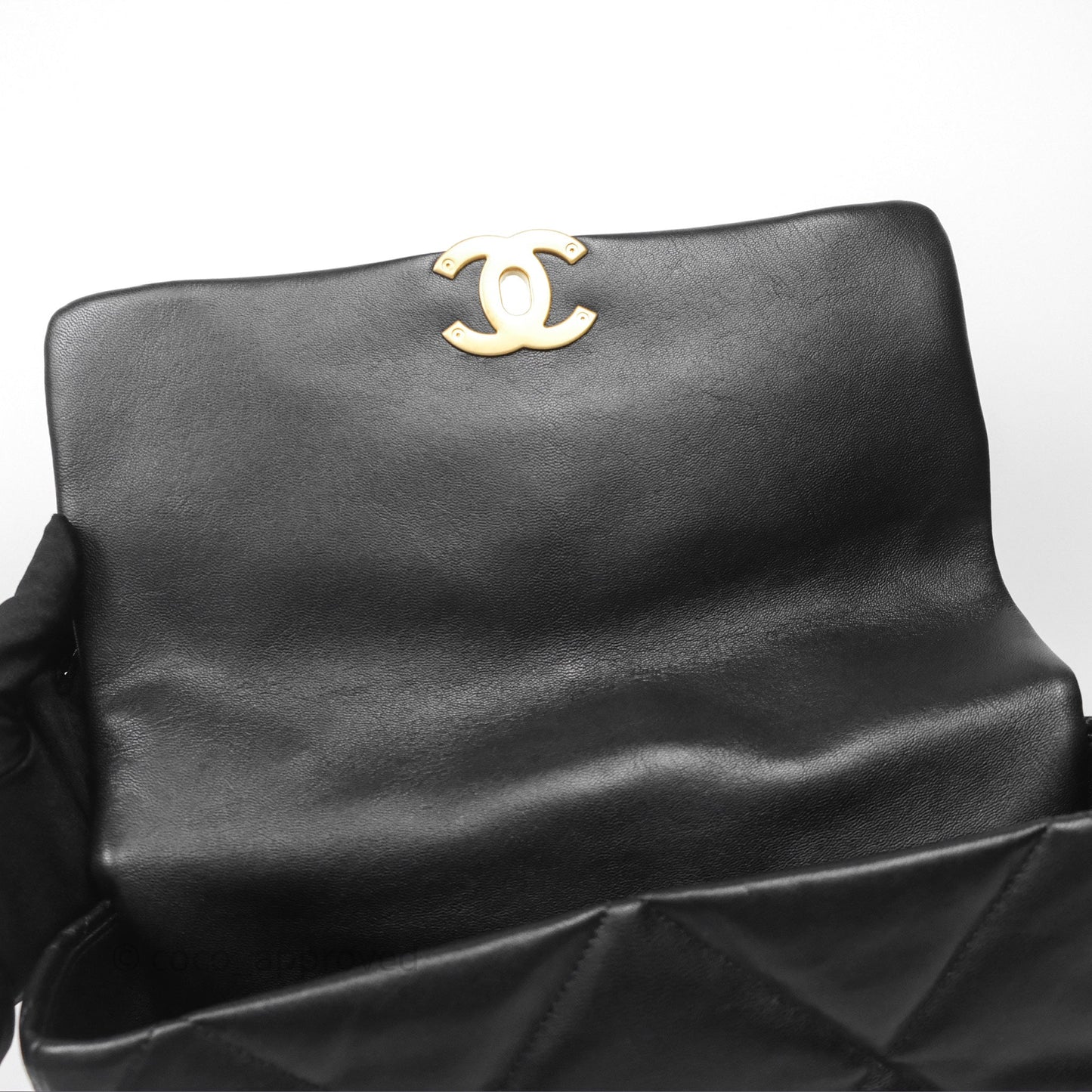 Chanel 19 Medium Black Mixed Hardware