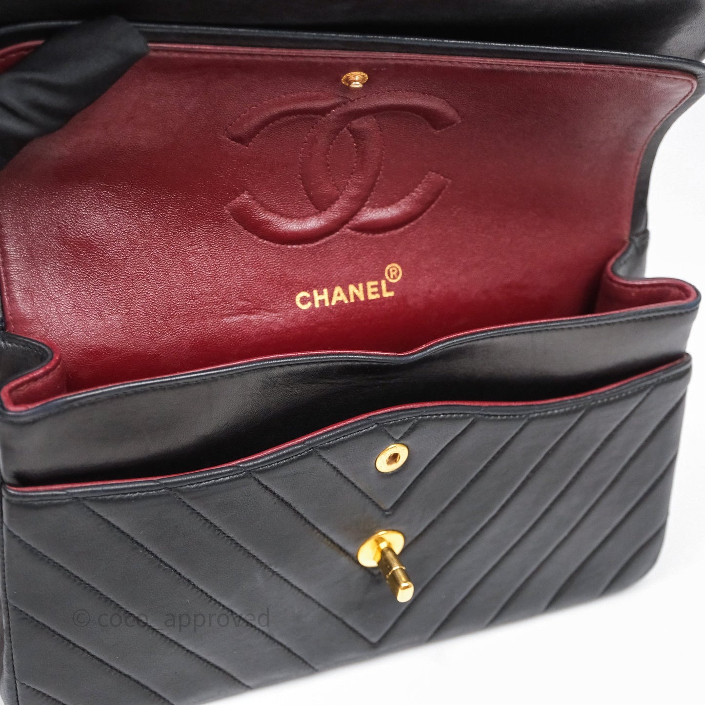 Chanel Vintage Medium Classic Flap Chevron Black Lambskin 24K Gold Hardware