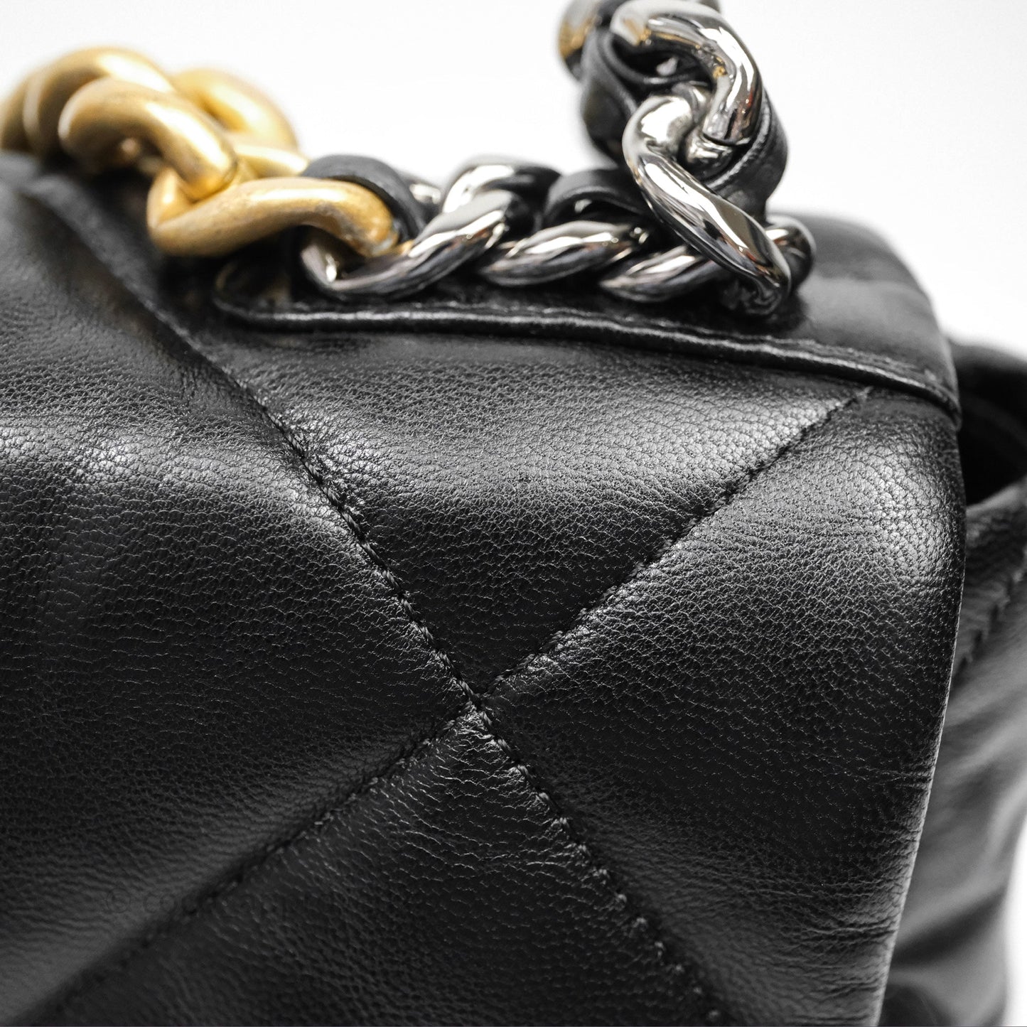 Chanel 19 Medium Black Mixed Hardware