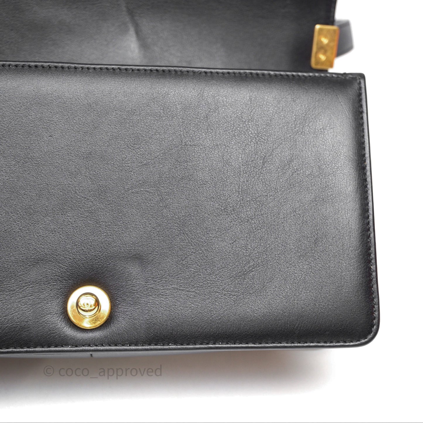 Chanel Medium Boy Quilted Black Calfskin Aged Gold Hardware