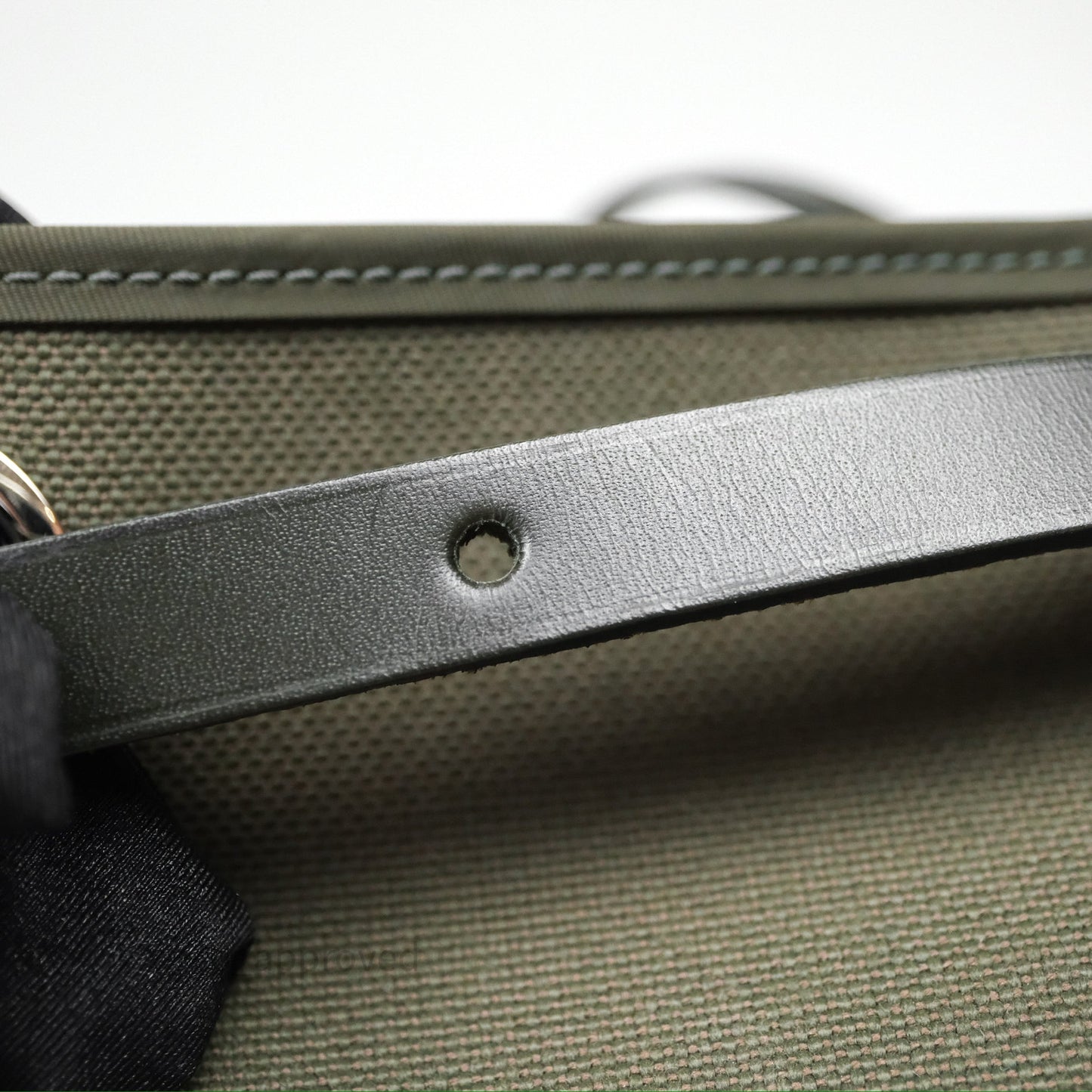 Hermès Herbag Zip 31 Khaki Canvas Palladium Hardware