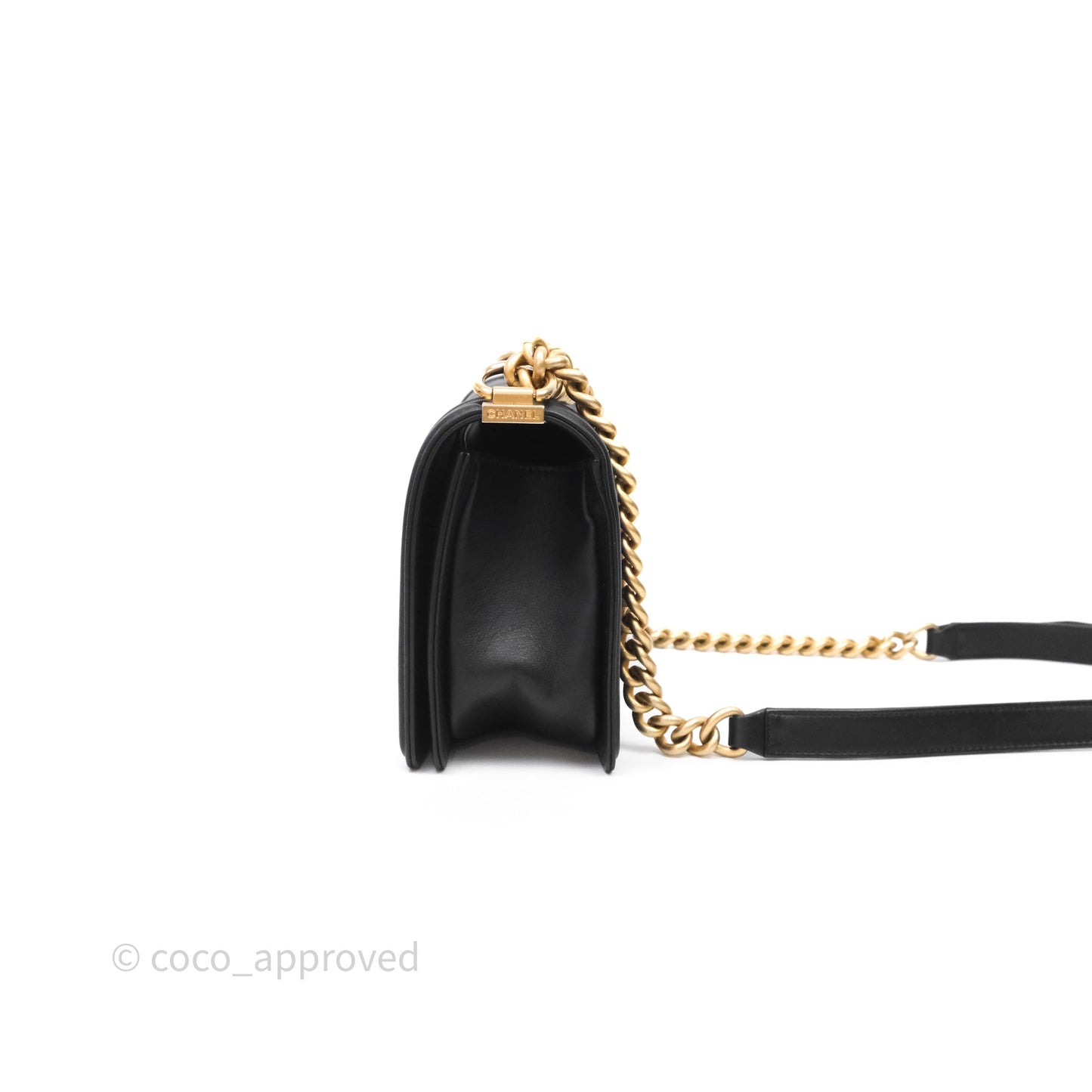 Chanel Medium Boy Quilted Black Calfskin Aged Gold Hardware