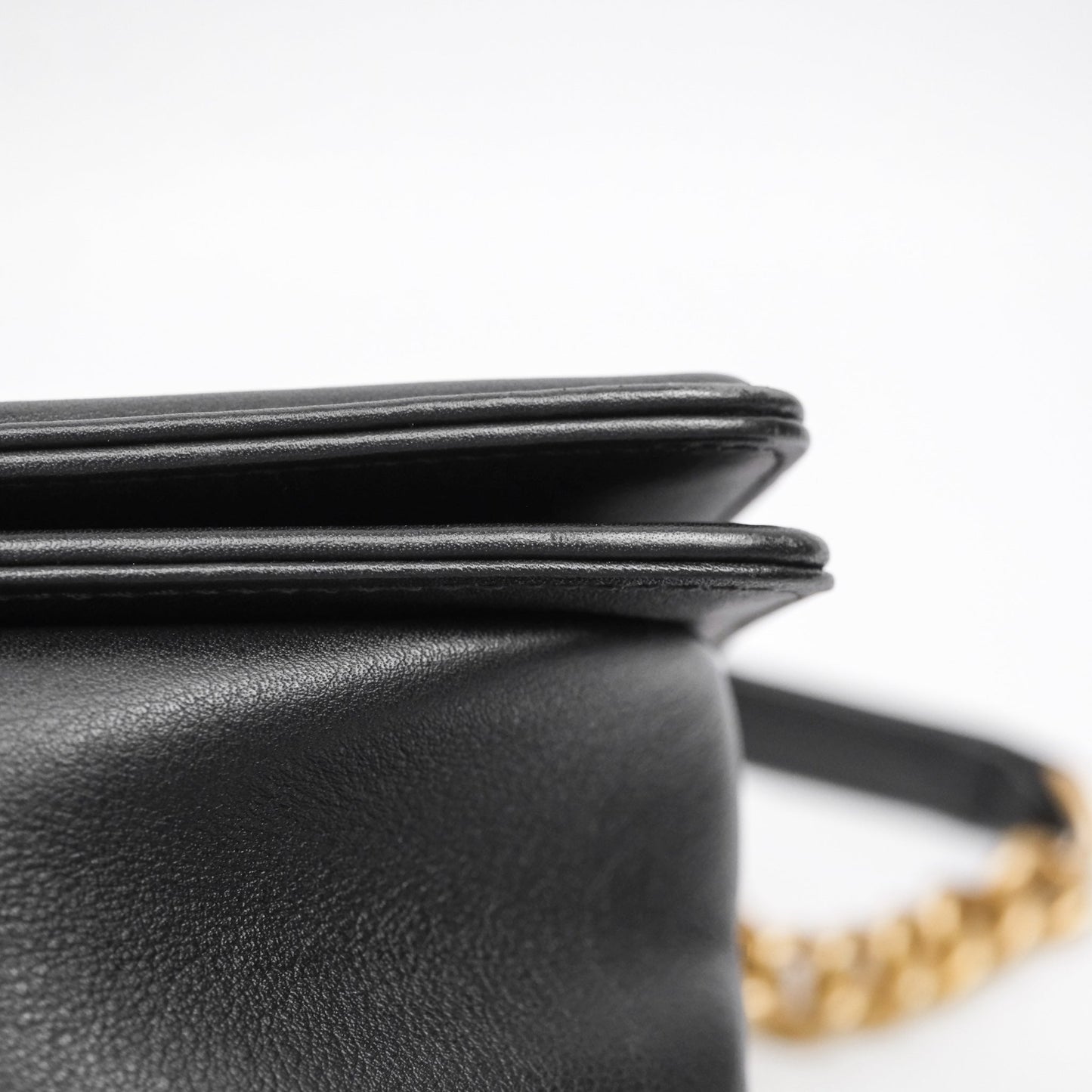 Chanel Medium Boy Quilted Black Calfskin Aged Gold Hardware