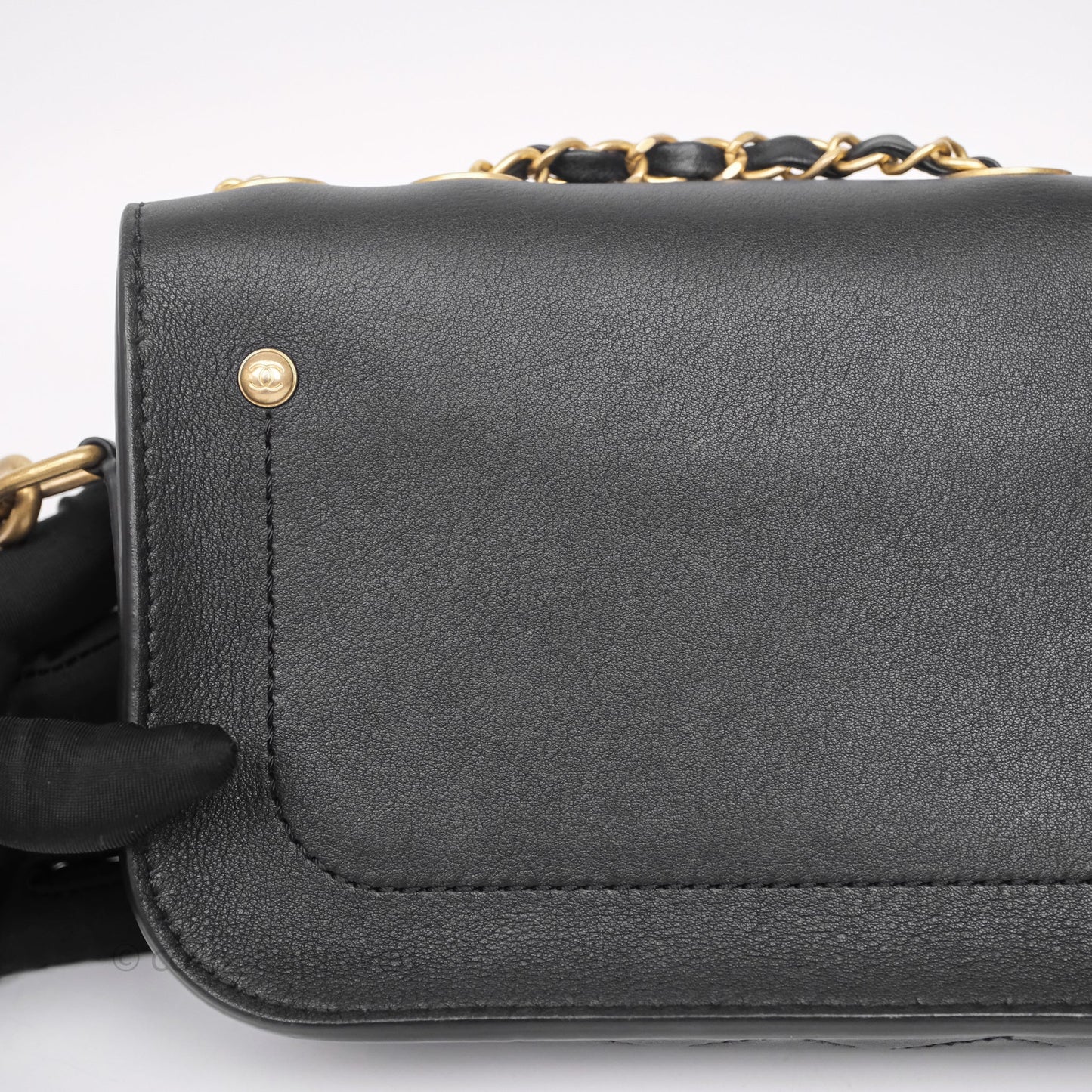 Chanel Quilted Flap Bag with Coin Purse Black Calfksin Aged Gold Hardware