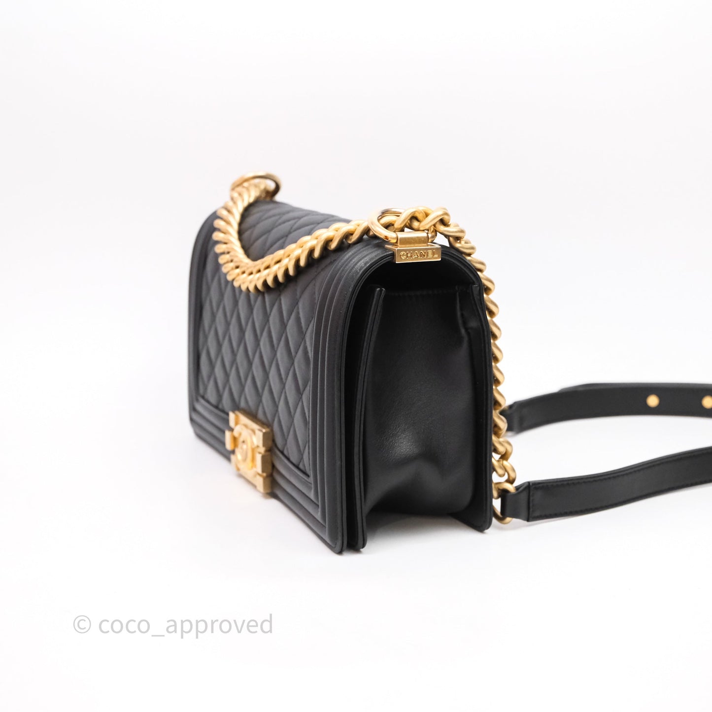 Chanel Medium Boy Quilted Black Calfskin Aged Gold Hardware
