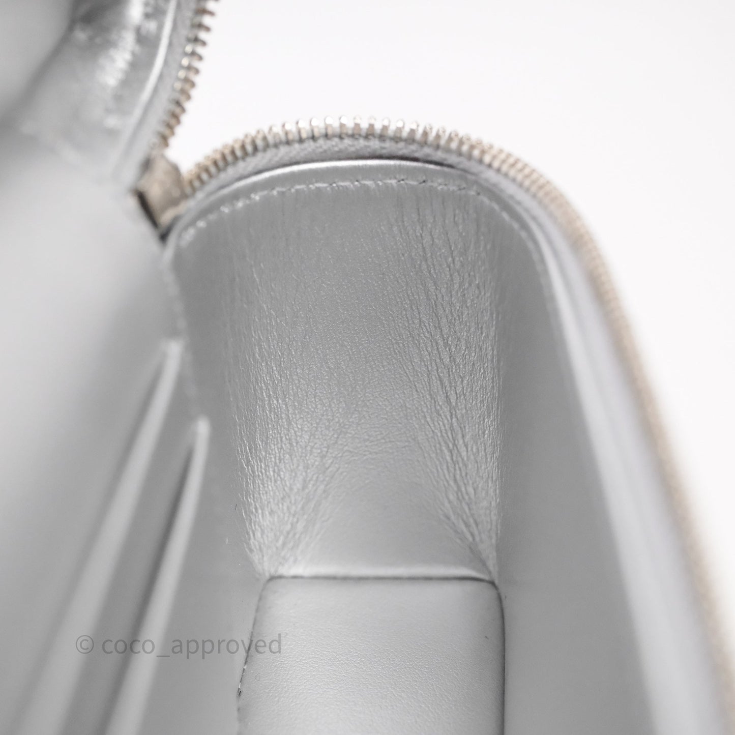 Chanel Top Handle Long Vanity Case with Chain Metallic Silver Shiny Caviar Silver Hardware