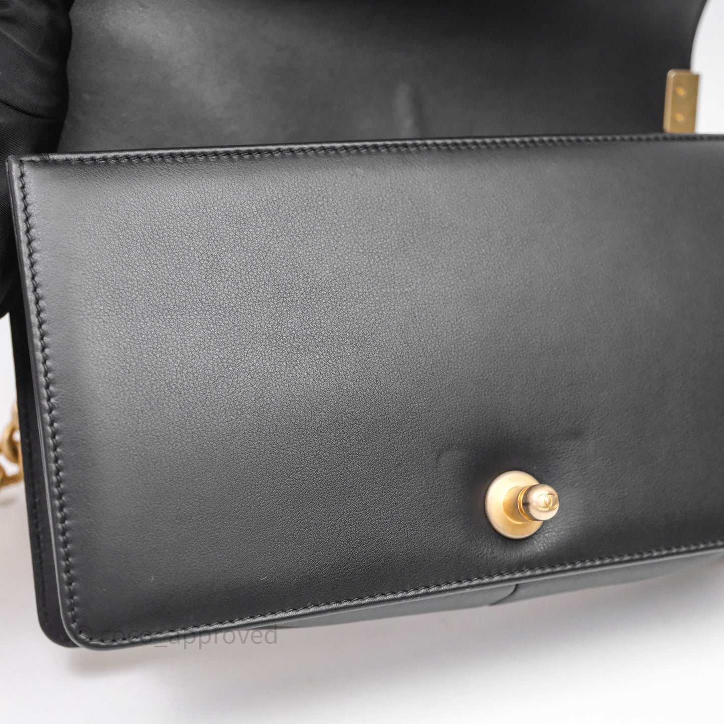 Chanel Medium Boy Quilted Black Calfskin Aged Gold Hardware