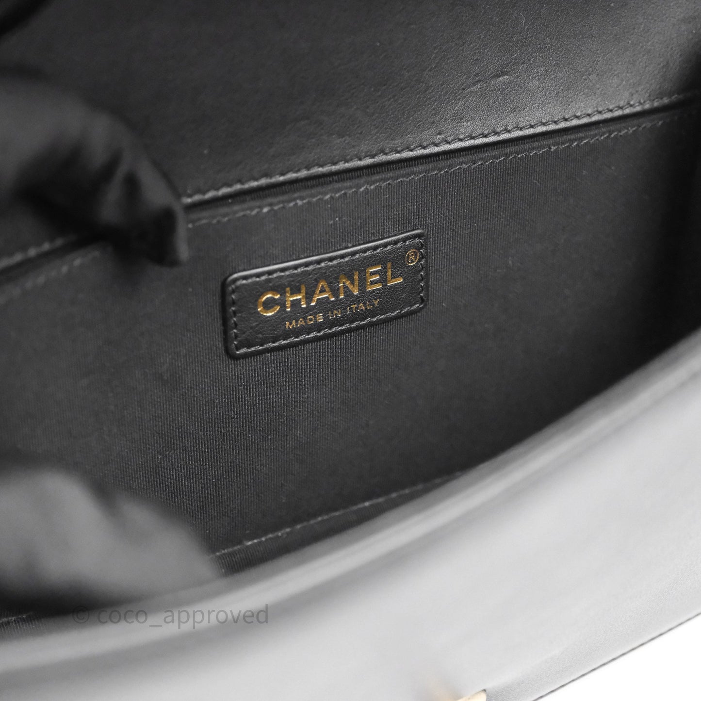 Chanel Medium Boy Quilted Black Calfskin Aged Gold Hardware