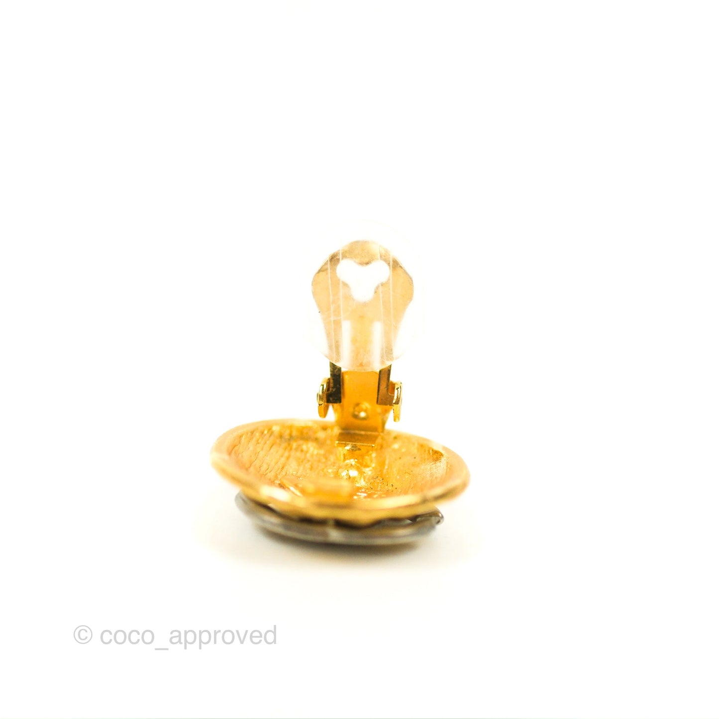 Chanel Vintage CC Round Clip On Earrings Gold Tone