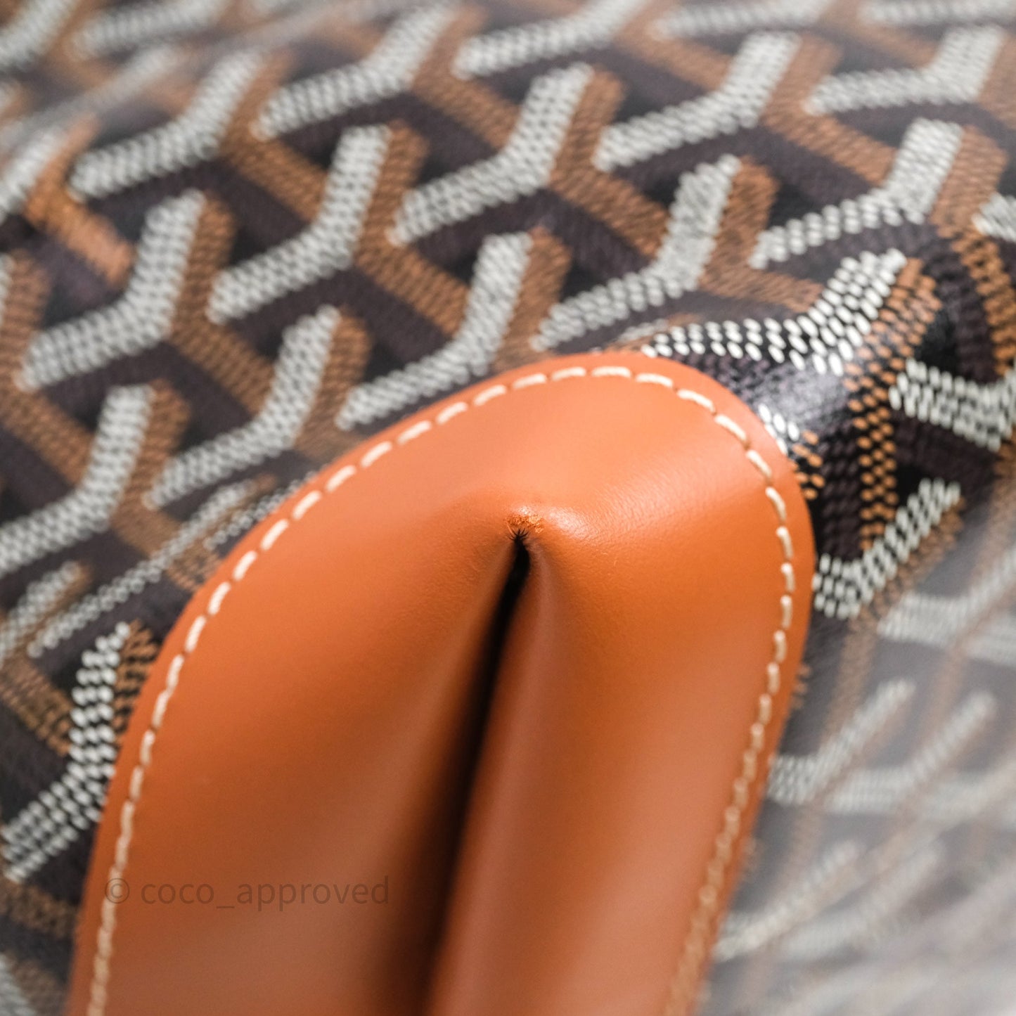 Goyard Goyardine Bellechasse PM Tan