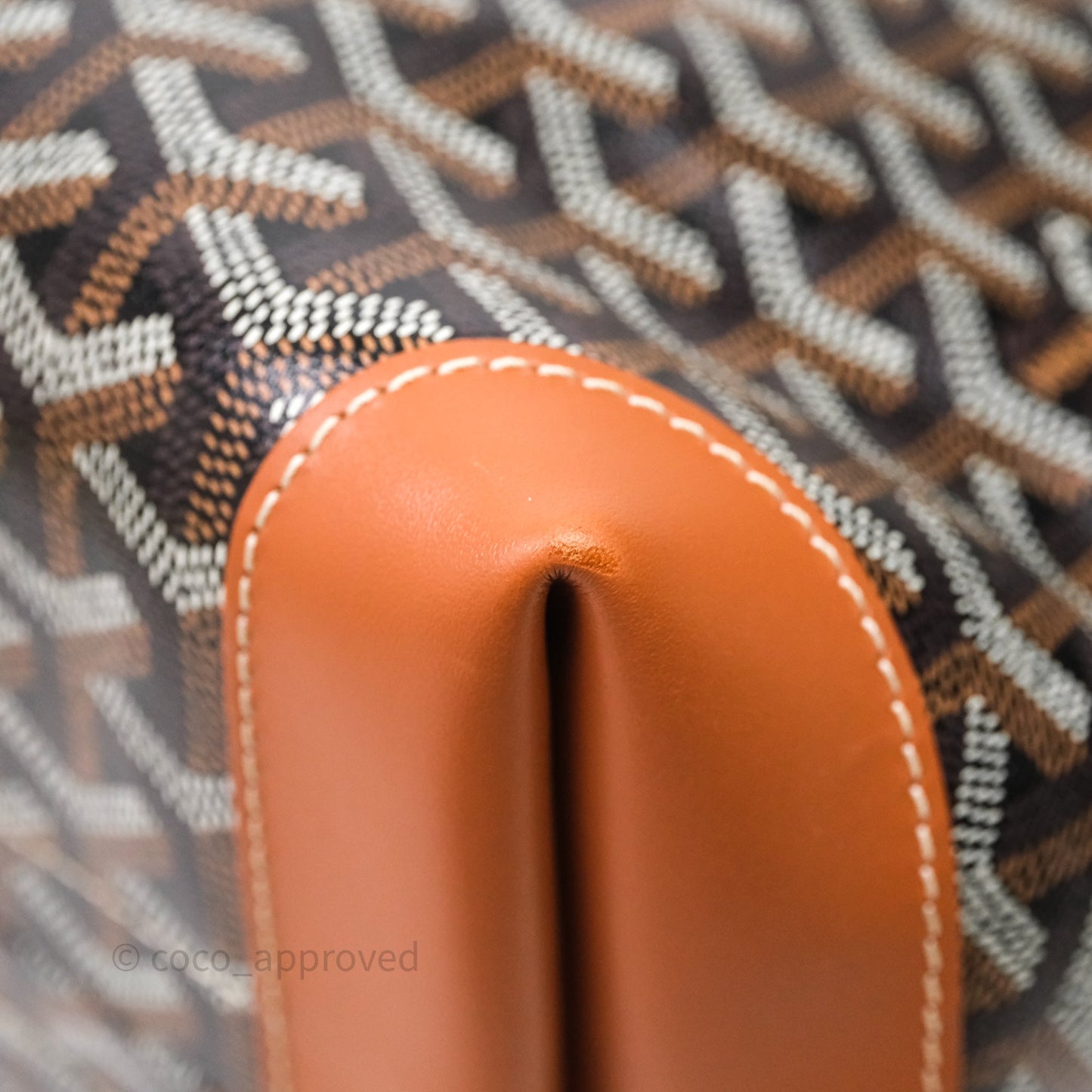 Goyard Goyardine Bellechasse PM Tan