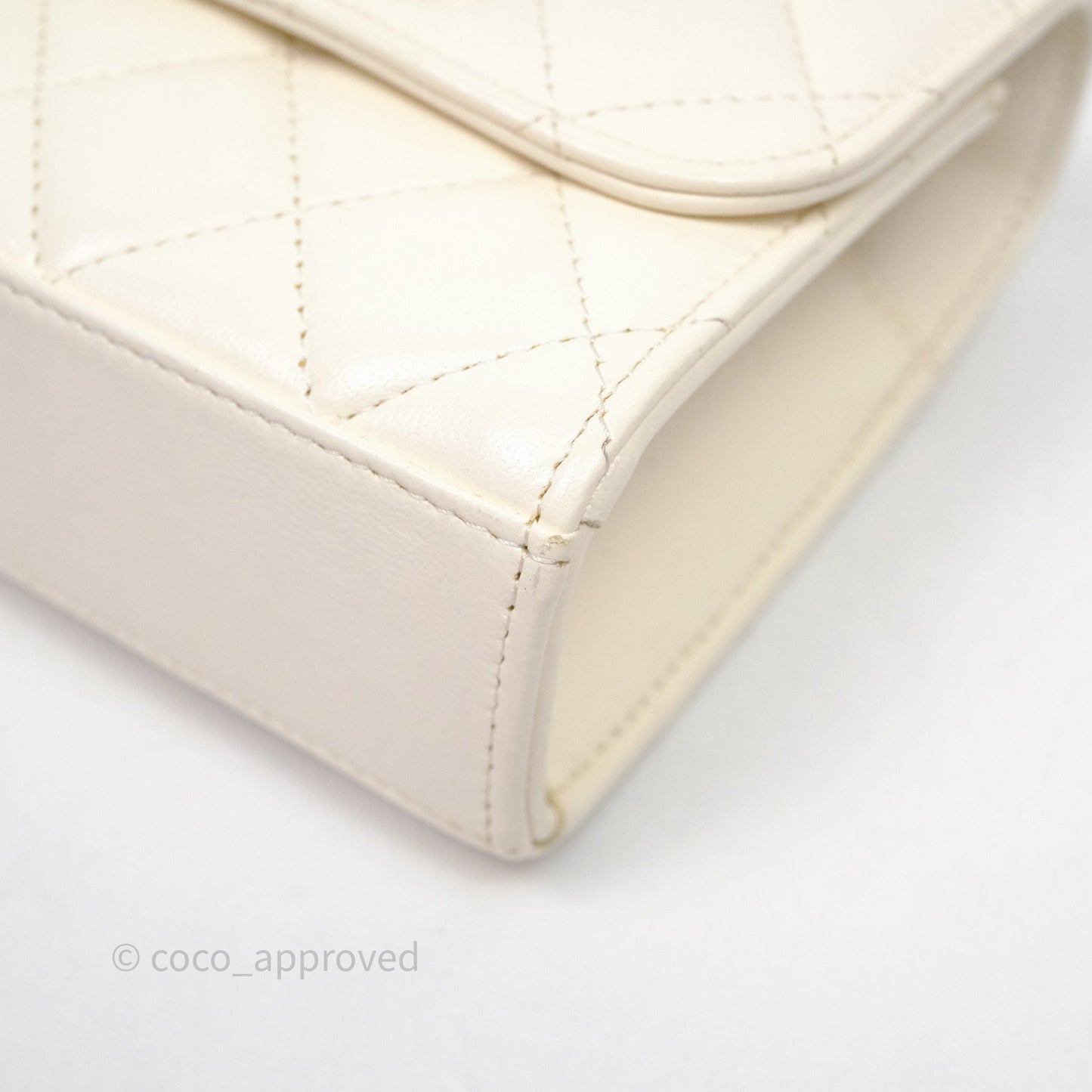 Chanel Mini Quilted Trendy CC Clutch With Chain White Lambskin Gold Hardware