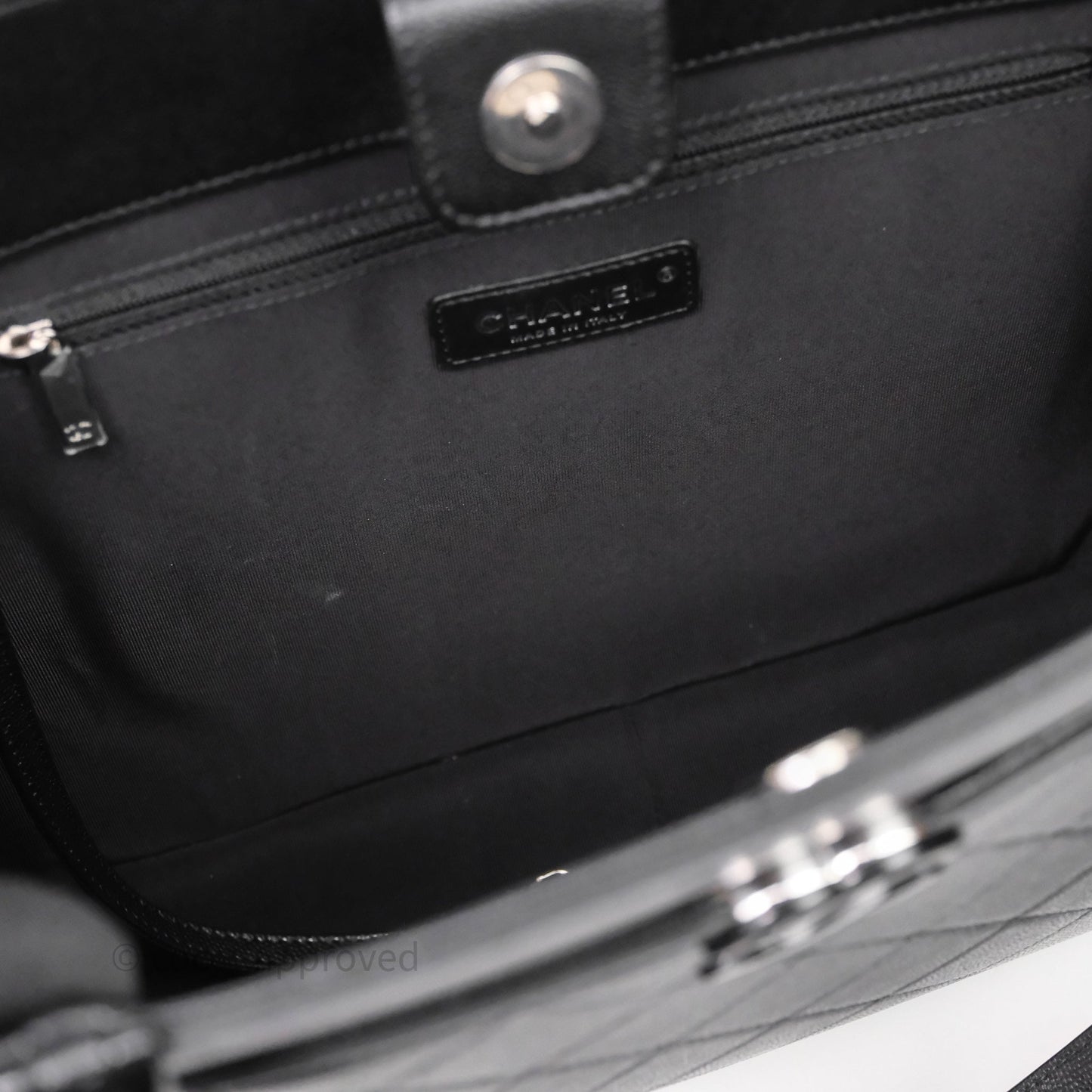 Chanel So Black Quilted Caviar Tote bag