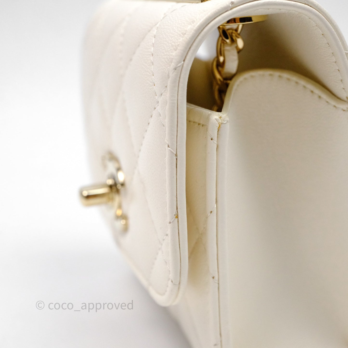 Chanel Mini Quilted Trendy CC Clutch With Chain White Lambskin Gold Hardware