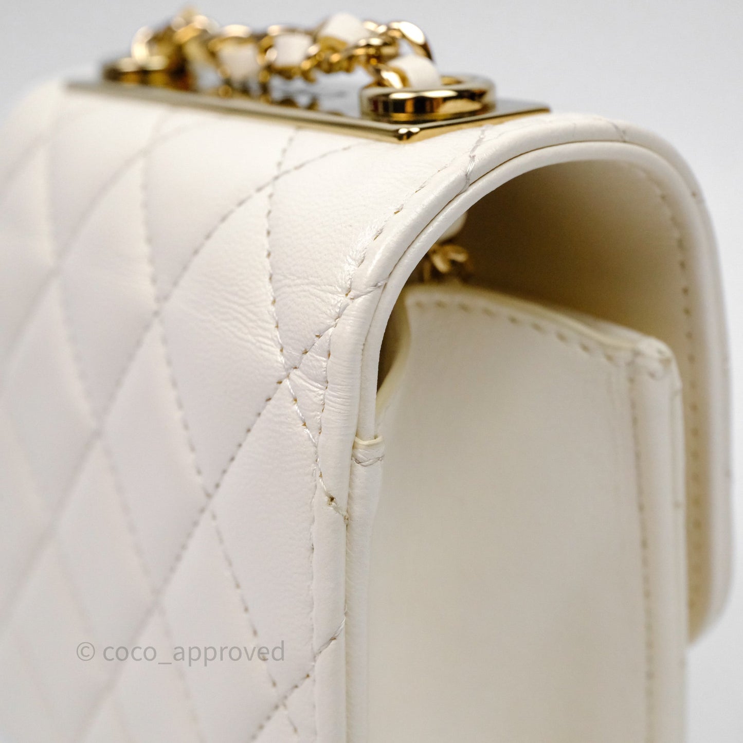 Chanel Mini Quilted Trendy CC Clutch With Chain White Lambskin Gold Hardware
