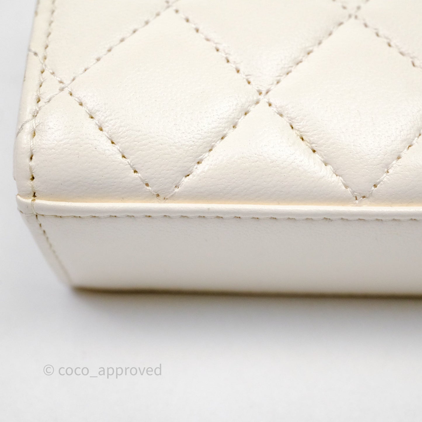 Chanel Mini Quilted Trendy CC Clutch With Chain White Lambskin Gold Hardware