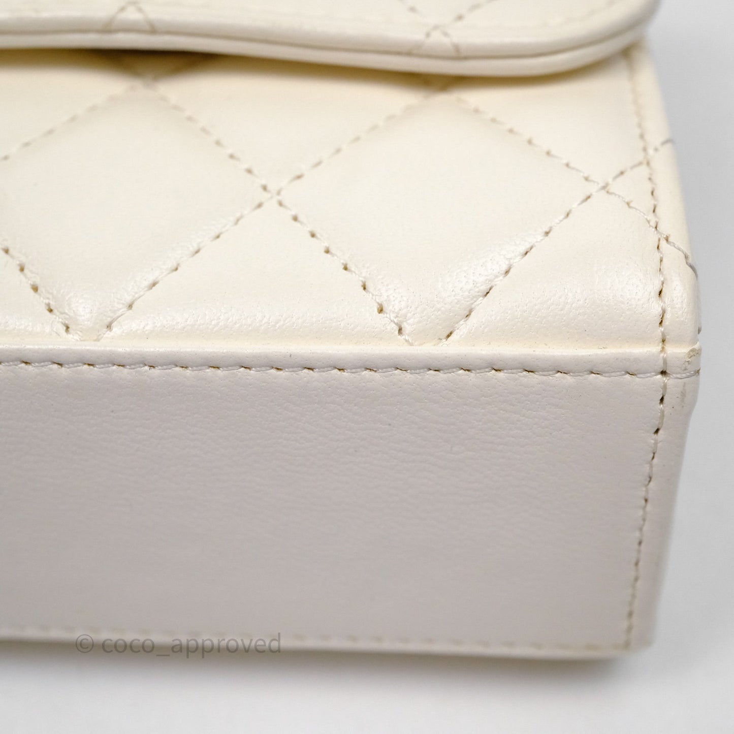 Chanel Mini Quilted Trendy CC Clutch With Chain White Lambskin Gold Hardware