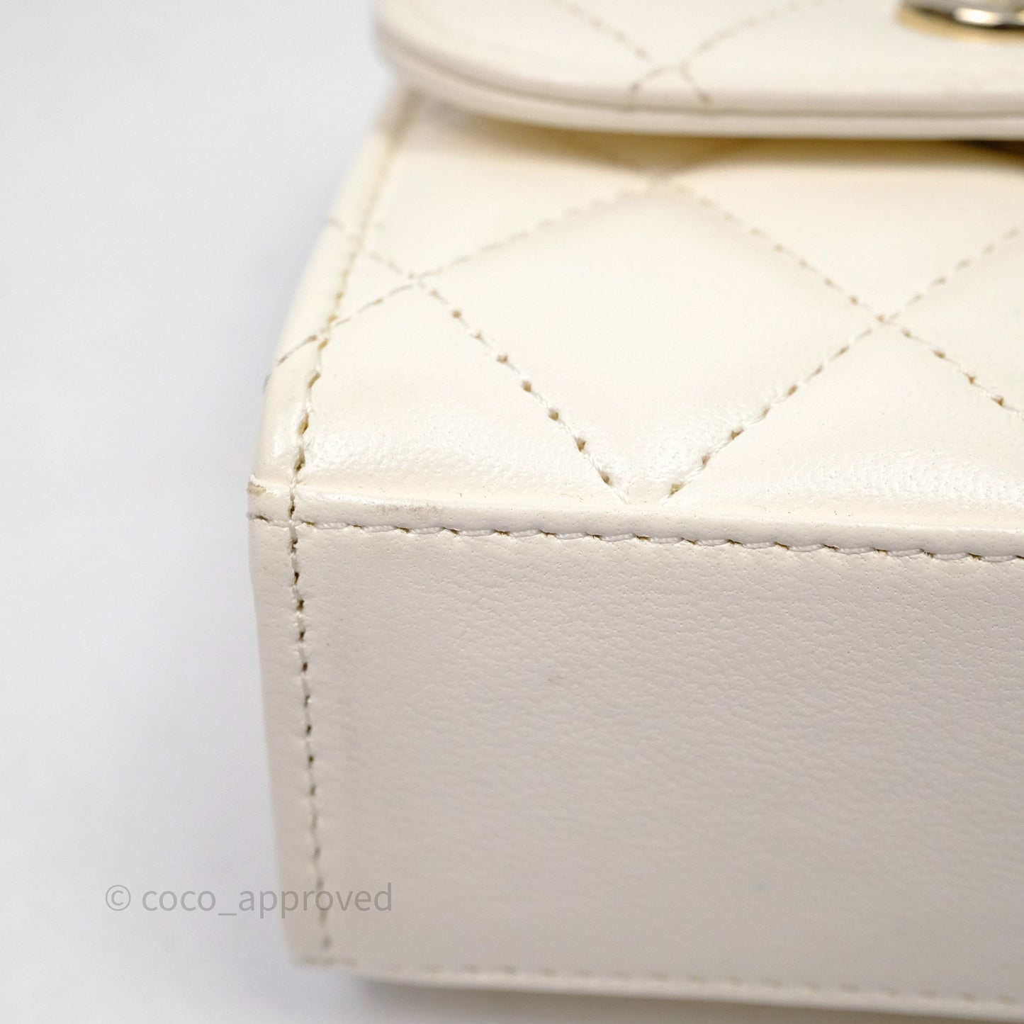 Chanel Mini Quilted Trendy CC Clutch With Chain White Lambskin Gold Hardware