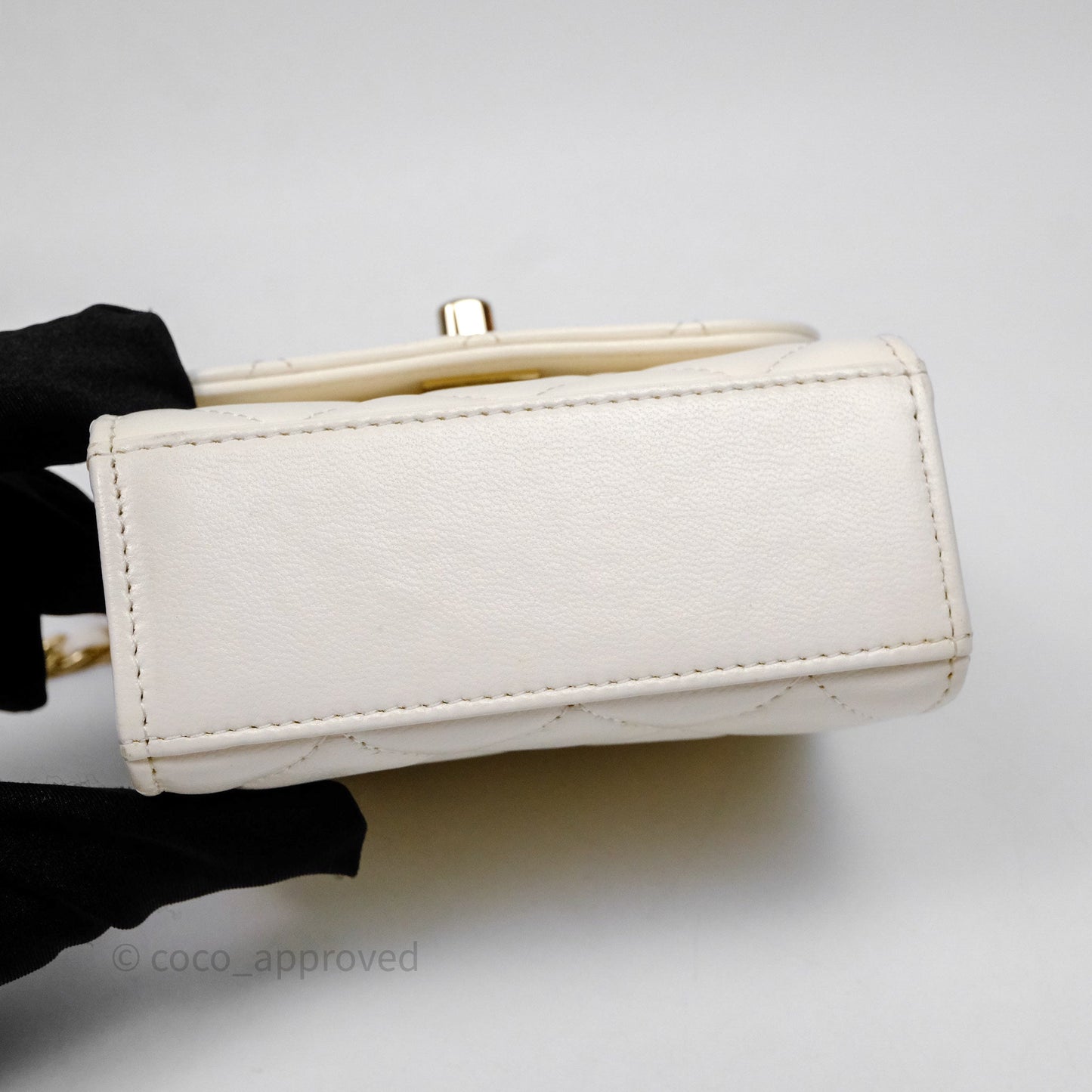 Chanel Mini Quilted Trendy CC Clutch With Chain White Lambskin Gold Hardware