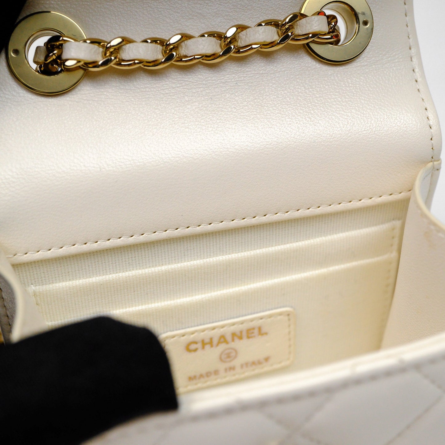 Chanel Mini Quilted Trendy CC Clutch With Chain White Lambskin Gold Hardware