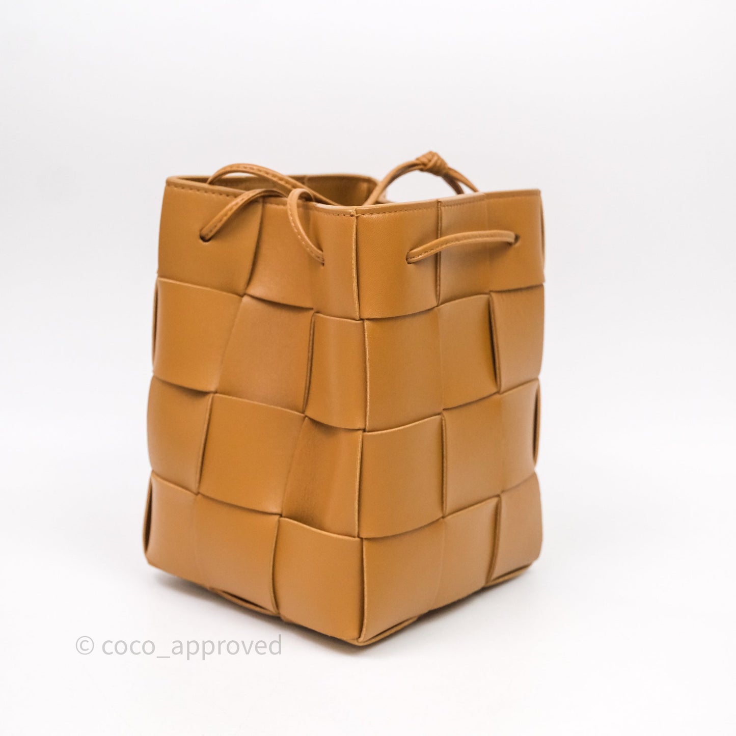 Bottega Veneta Small Cassette Bucket Brown Lambskin Bag