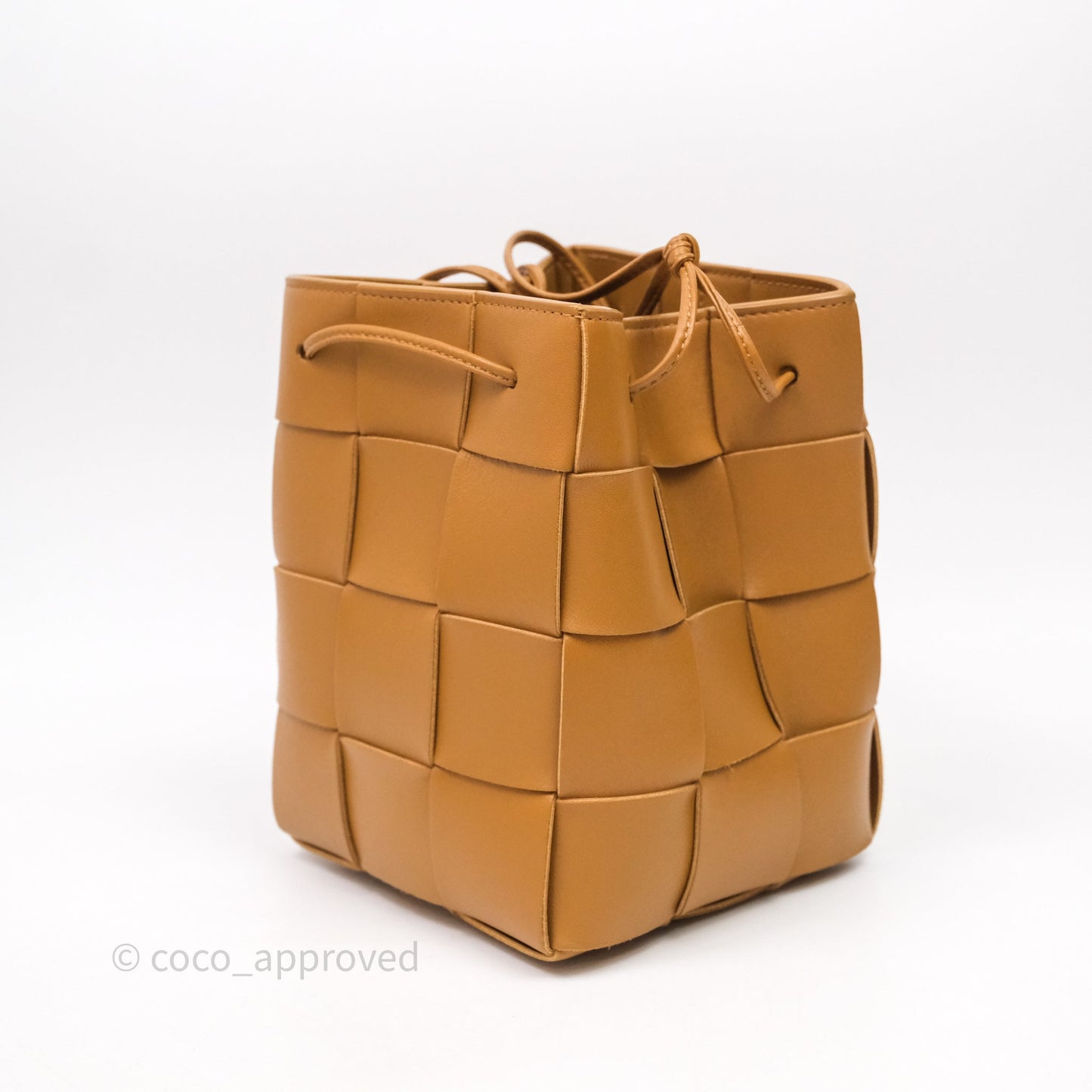 Bottega Veneta Small Cassette Bucket Brown Lambskin Bag