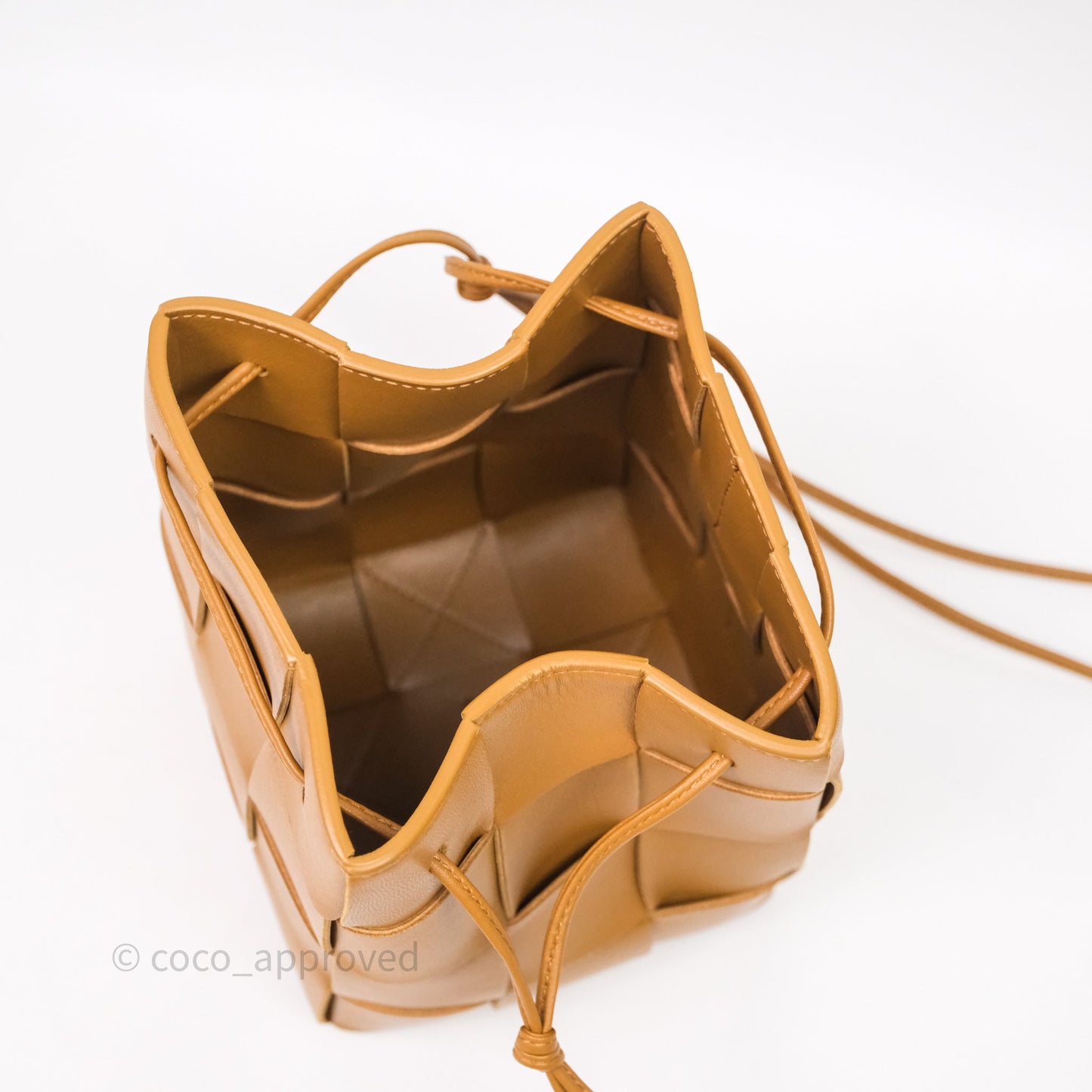 Bottega Veneta Small Cassette Bucket Brown Lambskin Bag