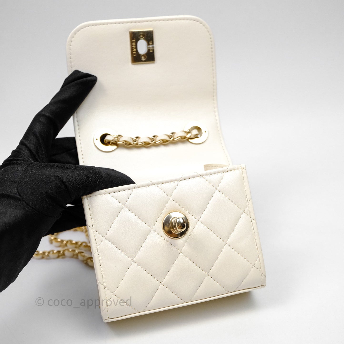 Chanel Mini Quilted Trendy CC Clutch With Chain White Lambskin Gold Hardware