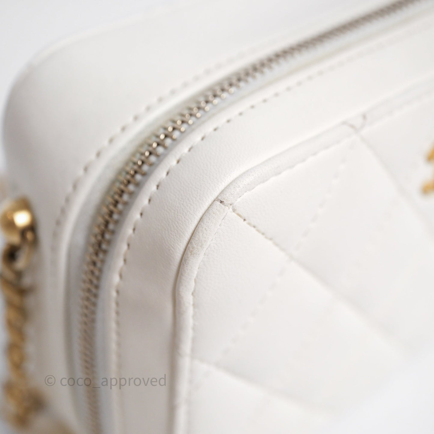 Chanel Quilted CC Pearl Crush Camera Case White Lambskin Gold Hardware