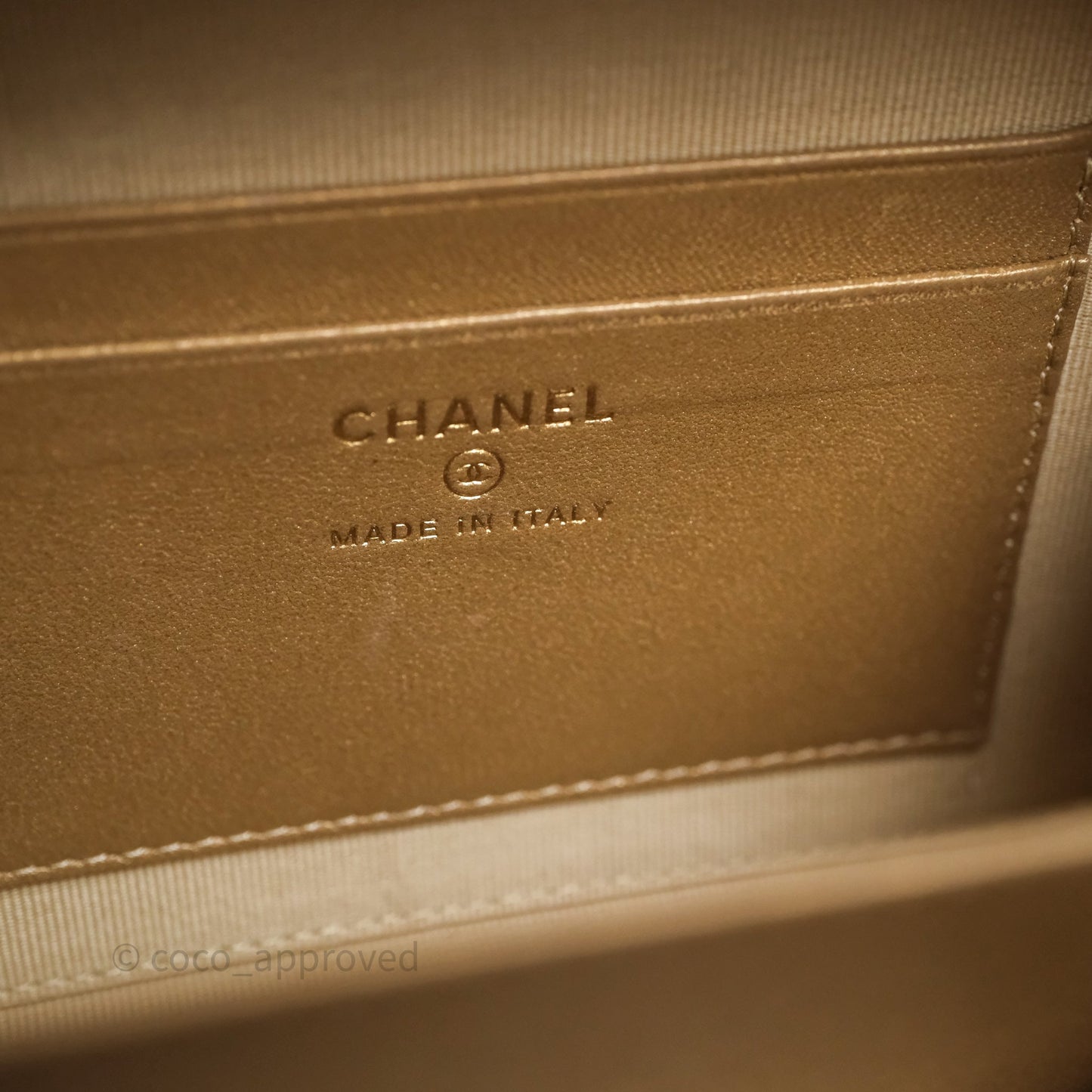 Chanel Quilted CC Pearl Crush Camera Case White Lambskin Gold Hardware