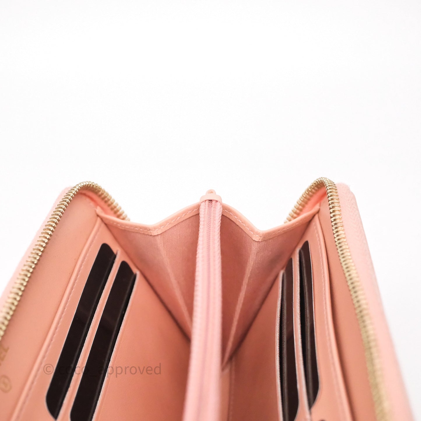 Chanel CC Filigree Zipped Long Wallet Pink Caviar Gold Hardware