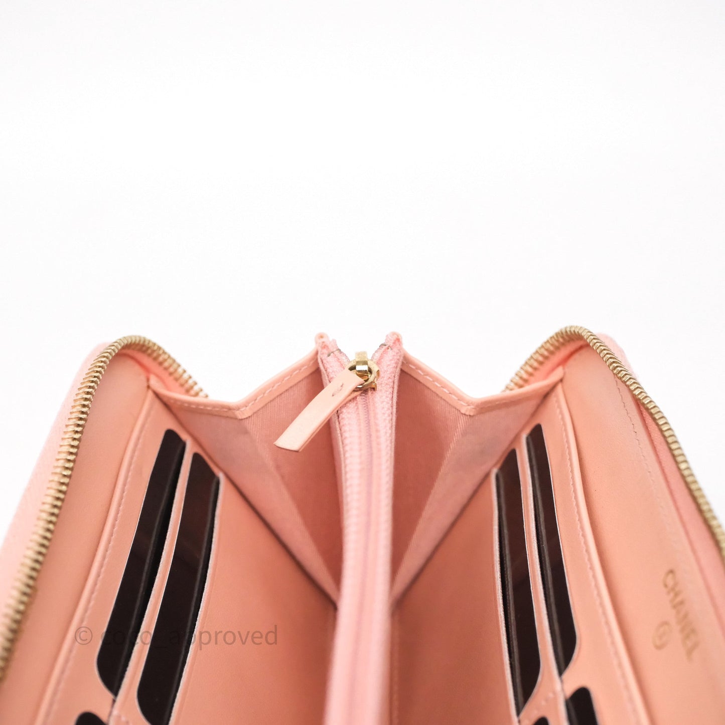Chanel CC Filigree Zipped Long Wallet Pink Caviar Gold Hardware