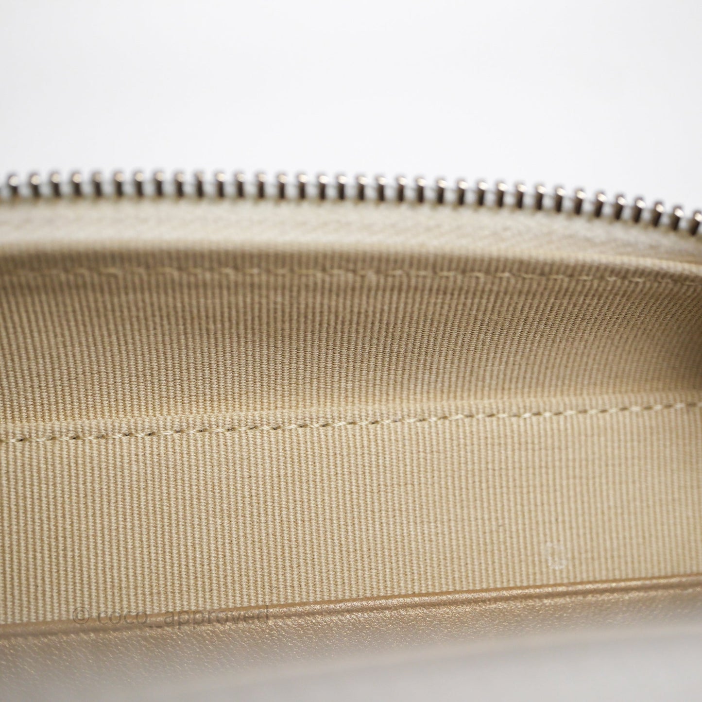 Chanel Quilted CC Pearl Crush Camera Case White Lambskin Gold Hardware