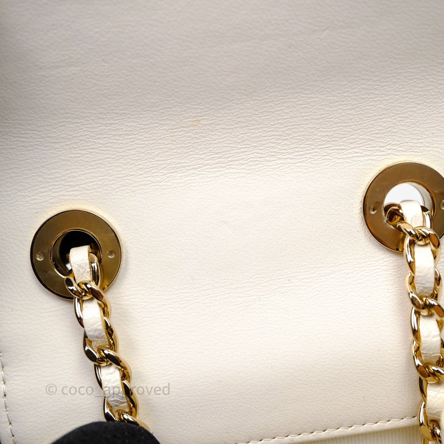 Chanel Mini Quilted Trendy CC Clutch With Chain White Lambskin Gold Hardware