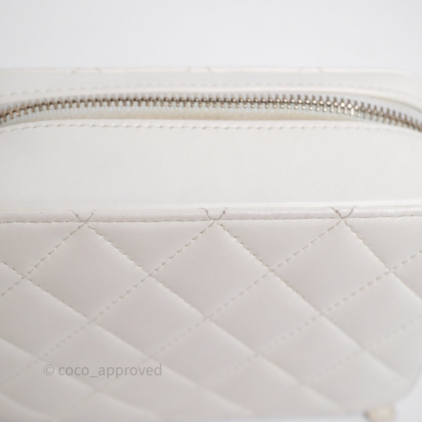 Chanel Quilted CC Pearl Crush Camera Case White Lambskin Gold Hardware