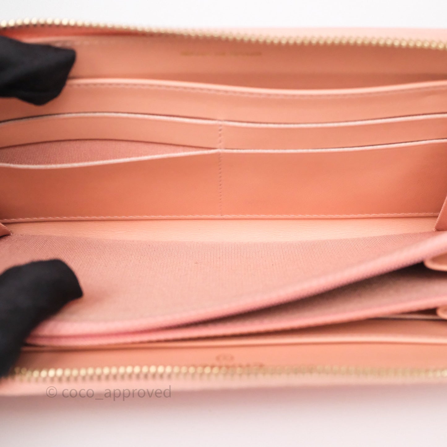 Chanel CC Filigree Zipped Long Wallet Pink Caviar Gold Hardware
