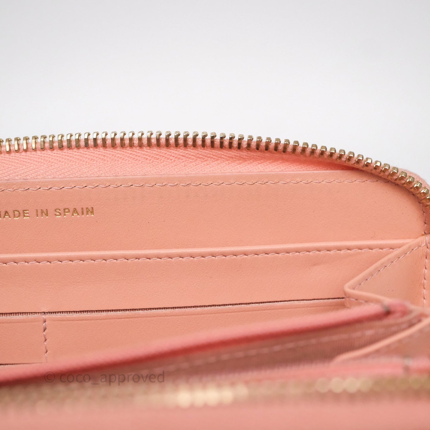 Chanel CC Filigree Zipped Long Wallet Pink Caviar Gold Hardware