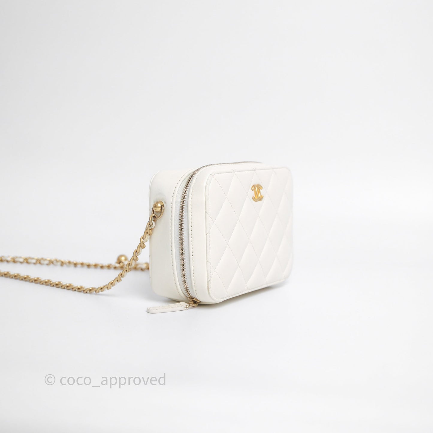 Chanel Quilted CC Pearl Crush Camera Case White Lambskin Gold Hardware