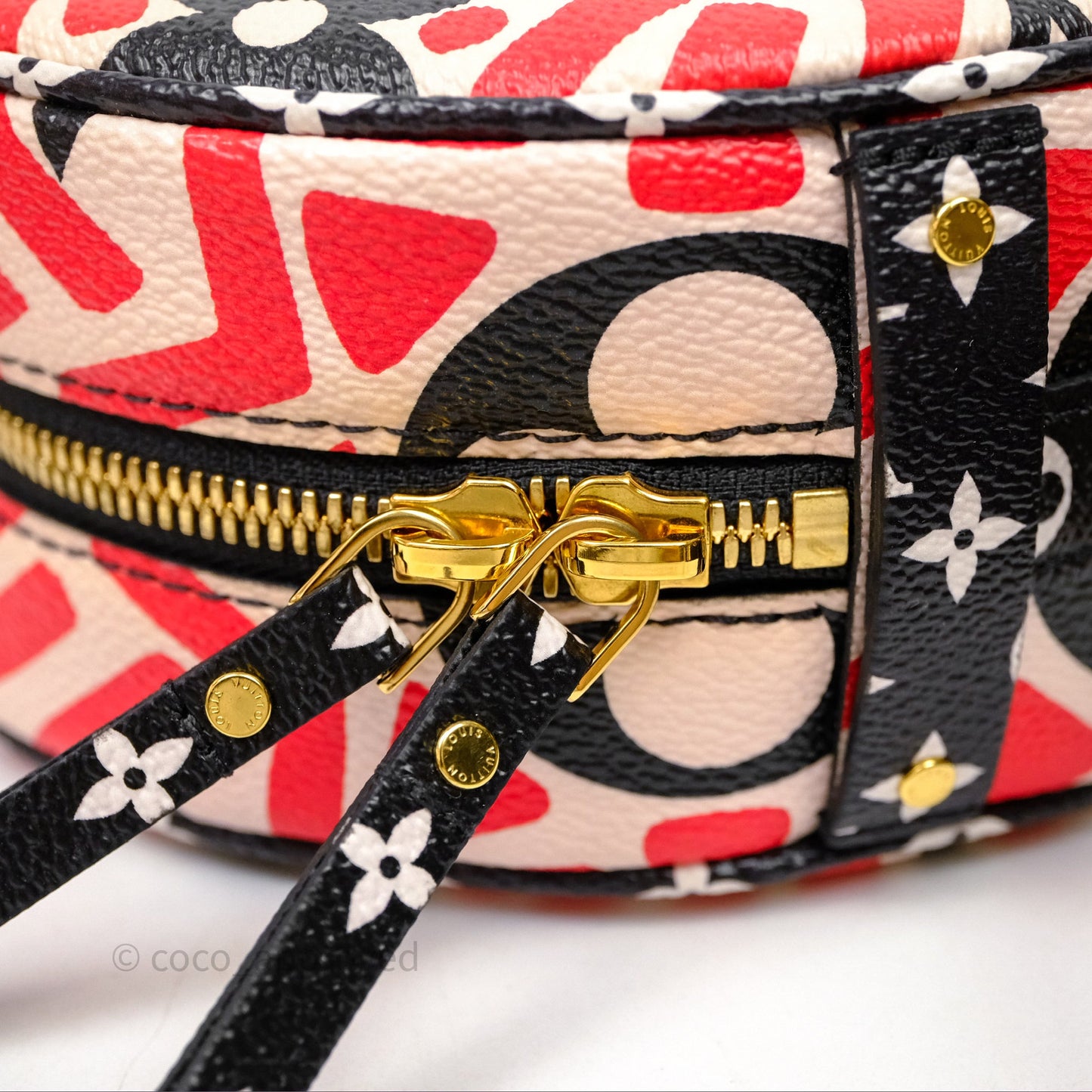 Louis Vuitton Giant Crafty Boite Chapeau Souple Monogram Shoulder Bag