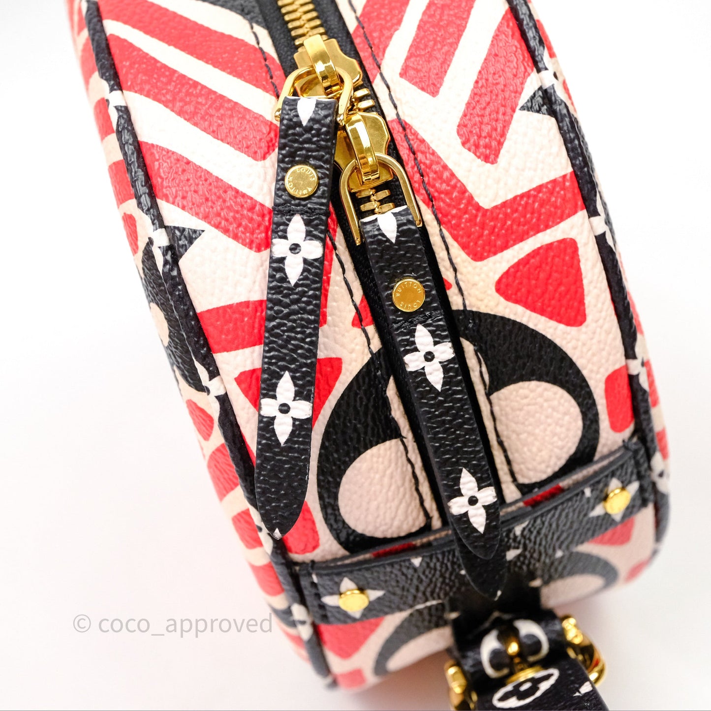 Louis Vuitton Giant Crafty Boite Chapeau Souple Monogram Shoulder Bag