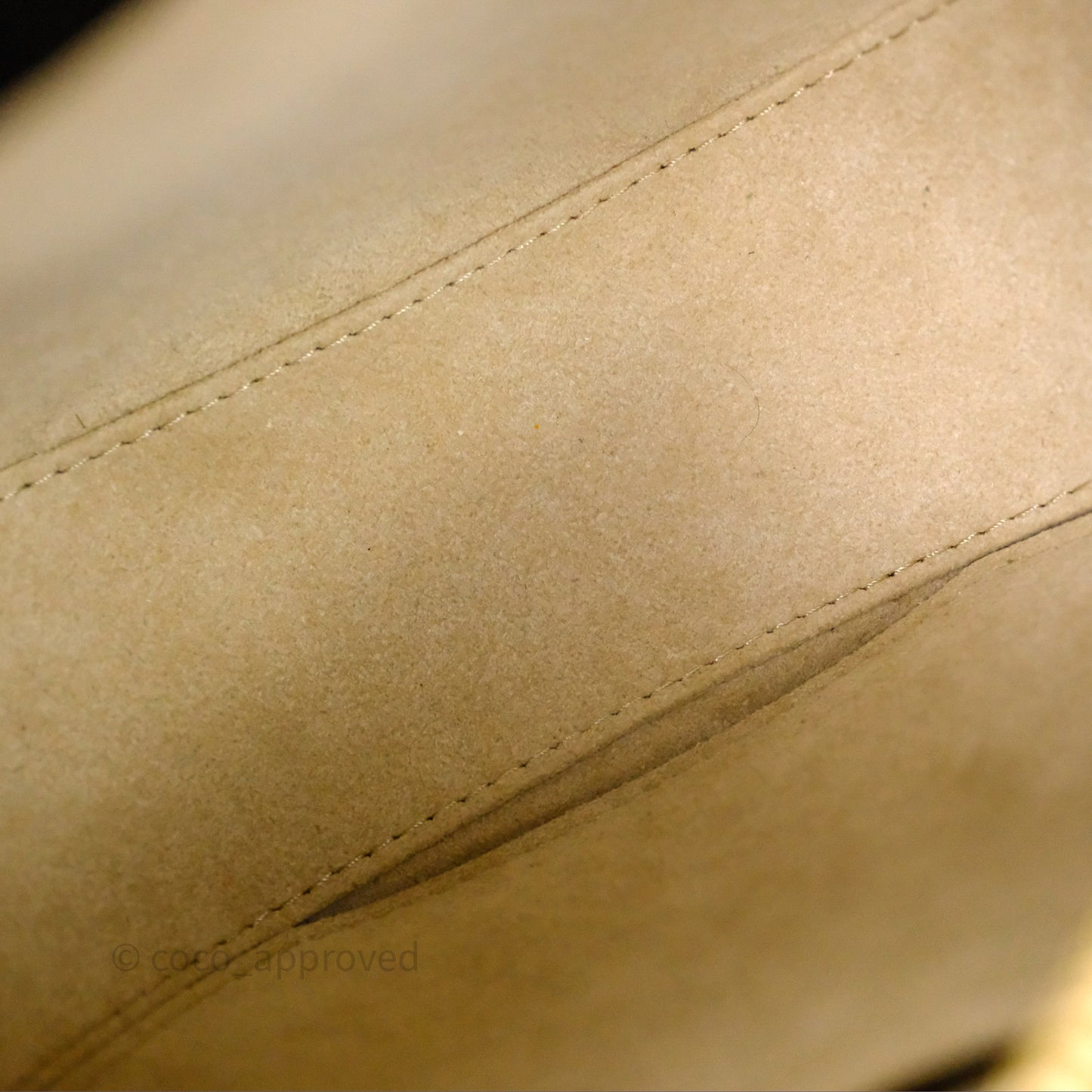 Louis Vuitton Giant Crafty Boite Chapeau Souple Monogram Shoulder Bag