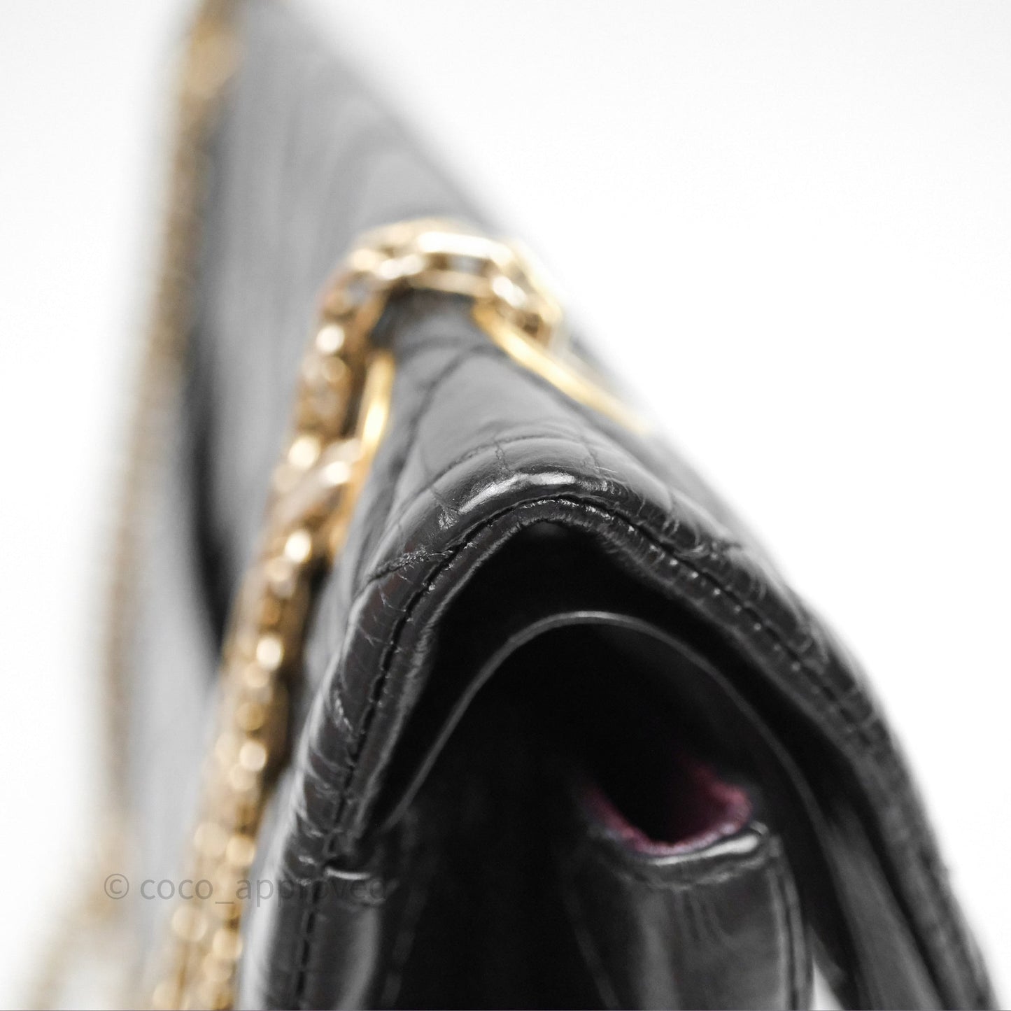 Chanel Reissue 226 Quilted Aged Calfskin Black Aged Gold Hardware